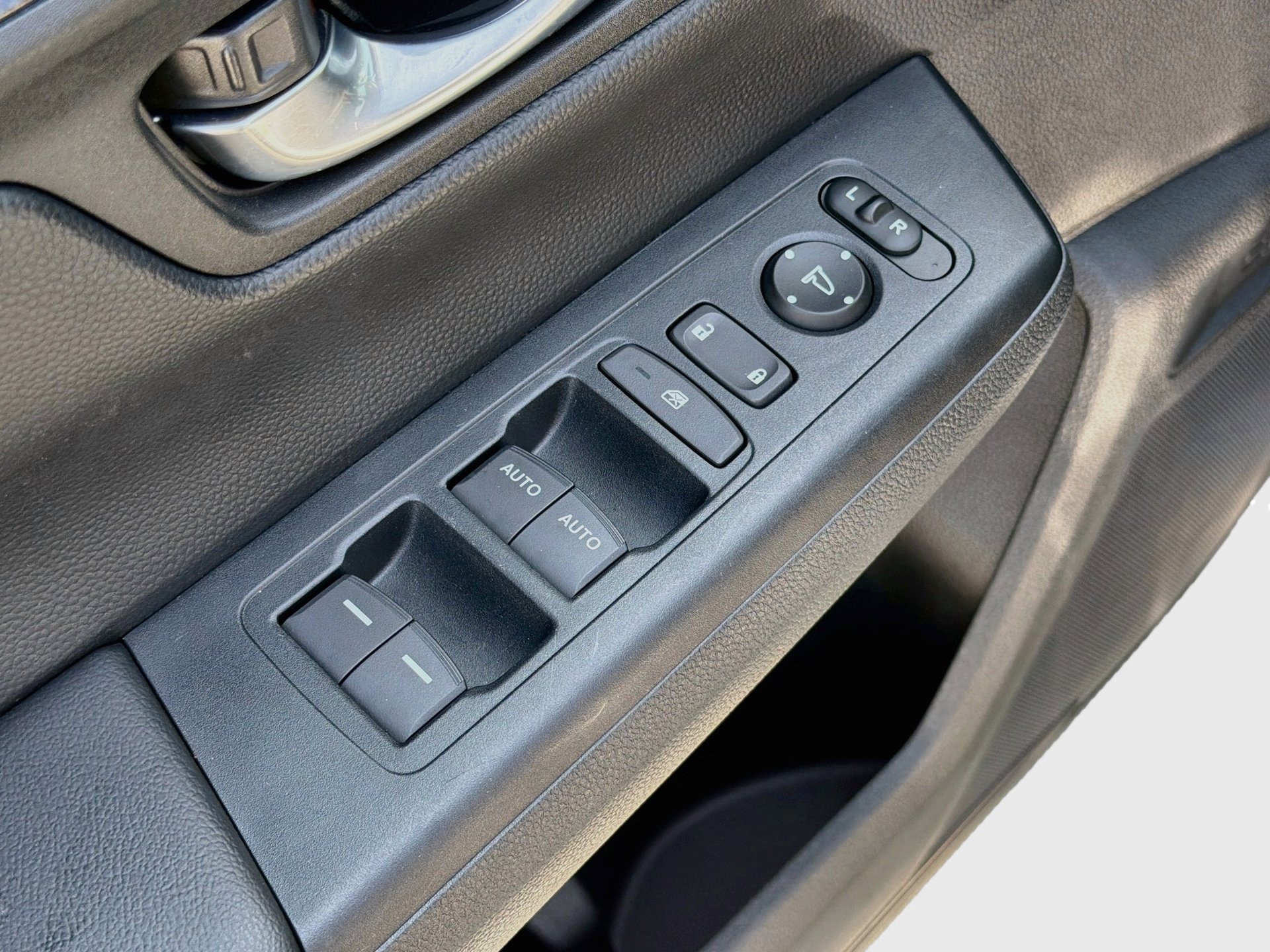 Used 2024 Honda CR-V EX image 21
