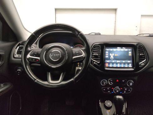 Used 2018 Jeep Compass Limited w/ Navigation Group AWD/4WD image 22