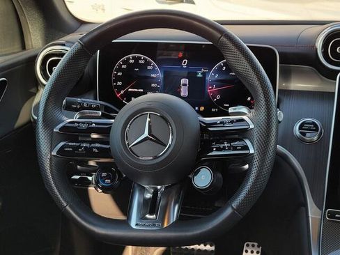 Used 2025 Mercedes-Benz GLC 43 AMG 4MATIC image 32