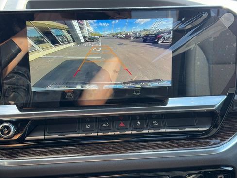 Used 2025 GMC Sierra 2500 SLE w/ SLE Value Package; image 24