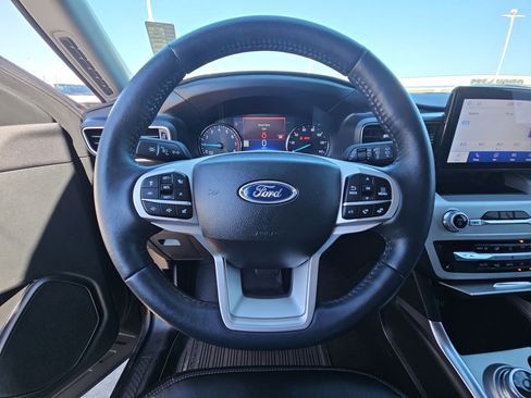 Used 2023 Ford Explorer XLT w/ Equipment Group 202A image 29
