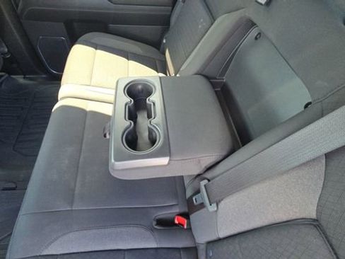 Used 2024 GMC Sierra 1500 Elevation image 24