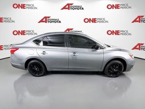 Used 2018 Nissan Sentra S w/ S Midnight Style Package image 8
