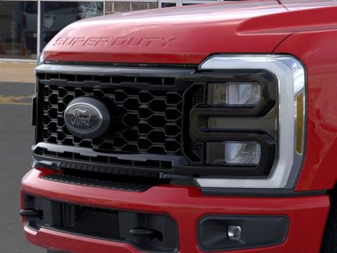 New 2026 Ford F250 XLT w/ XLT Premium Package AWD/4WD image 17