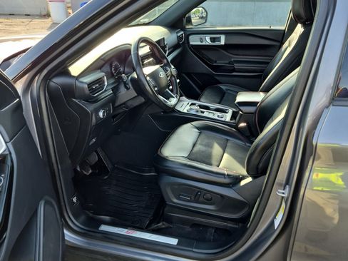 Used 2022 Ford Explorer ST-Line AWD/4WD image 7