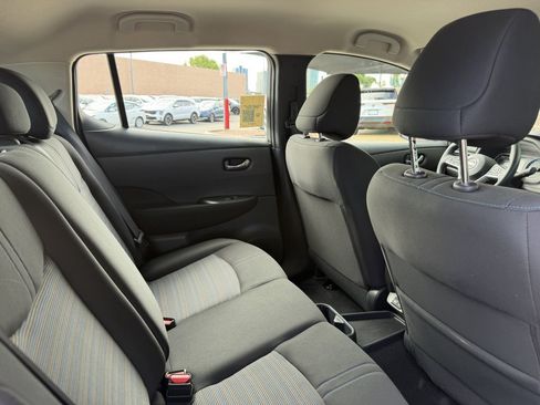 Used 2025 Nissan Leaf S FWD image 35