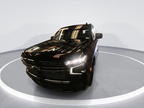 Used 2022 Chevrolet Tahoe RST w/ Sport Performance Package image 4