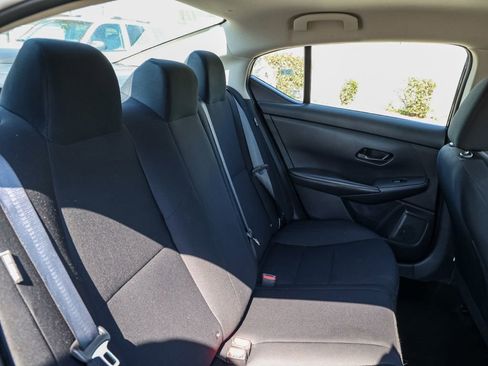 Used 2024 Nissan Sentra S FWD image 17