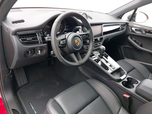 New 2026 Porsche Macan Turbo image 4