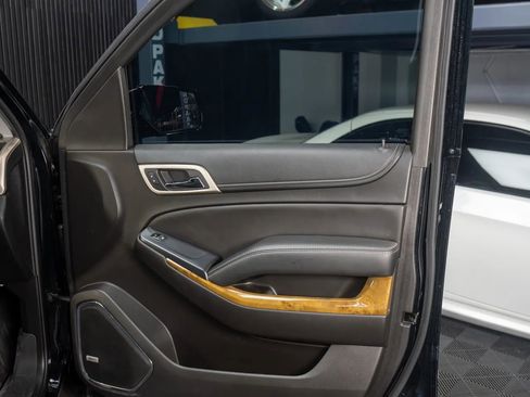 Used 2017 GMC Yukon XL Denali w/ Open Road Package image 23