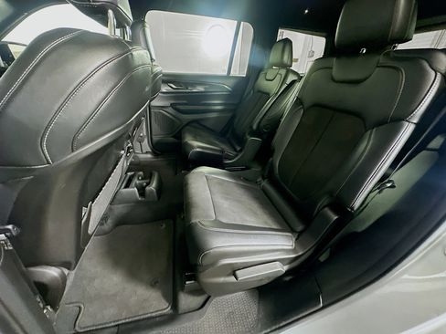 Used 2023 Jeep Grand Cherokee L Laredo RWD image 26