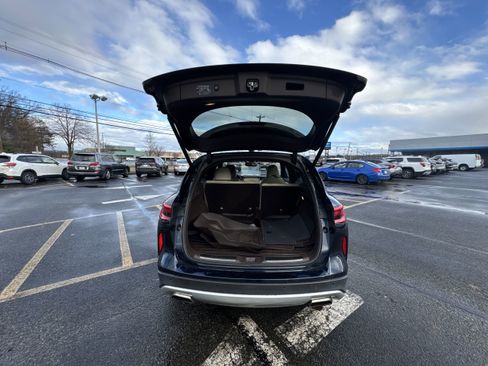 Used 2019 INFINITI QX50 Essential w/ Sensory Package image 27