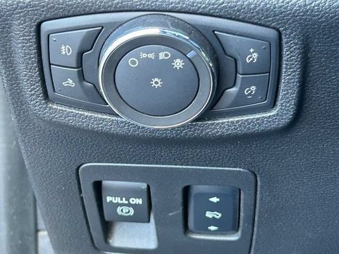 Used 2018 Ford F150 XLT w/ Equipment Group 302A Luxury AWD/4WD image 25