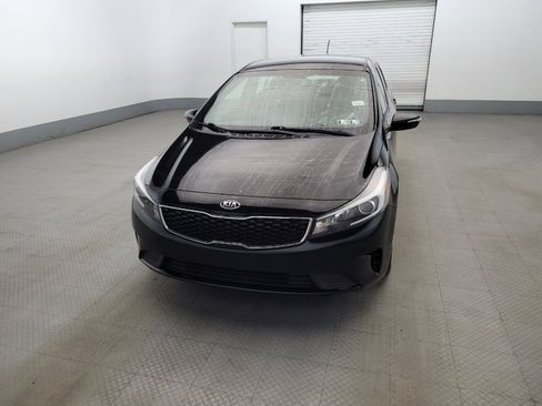 Used 2017 Kia Forte LX FWD image 15