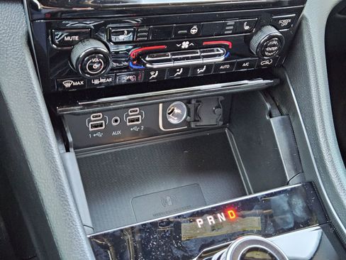 New 2025 Jeep Grand Cherokee Altitude image 19