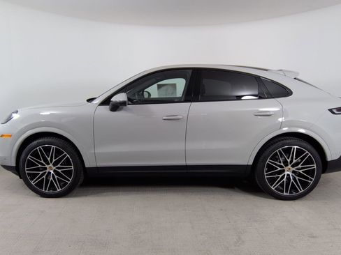 New 2026 Porsche Cayenne Coupe AWD/4WD image 2