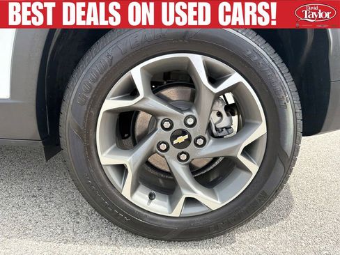 Used 2024 Chevrolet Trax LT w/ Driver Confidence Package FWD image 24