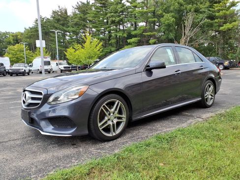 Used 2014 Mercedes-Benz E 350 4MATIC Sedan image 5