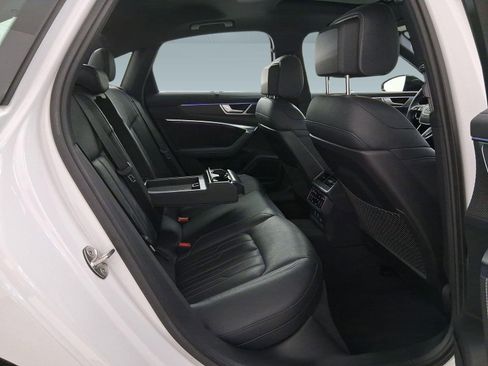Used 2021 Audi S6 Prestige w/ Prestige Package image 26