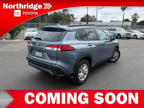Used 2023 Toyota Corolla Cross LE AWD/4WD image 4