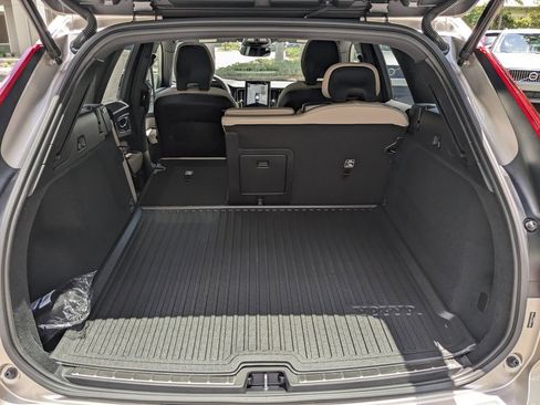 New 2026 Volvo XC60 B5 Plus w/ Protection Package Premier AWD/4WD image 12