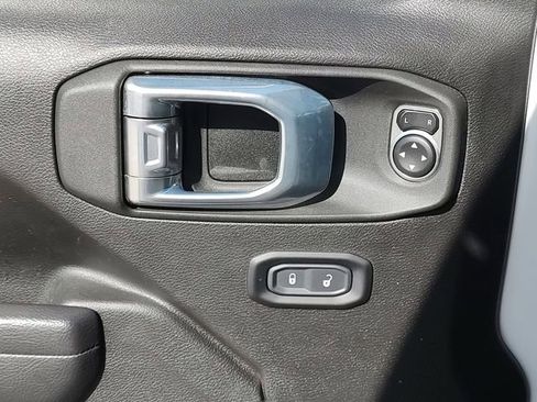 Certified 2024 Jeep Wrangler Sport S image 25