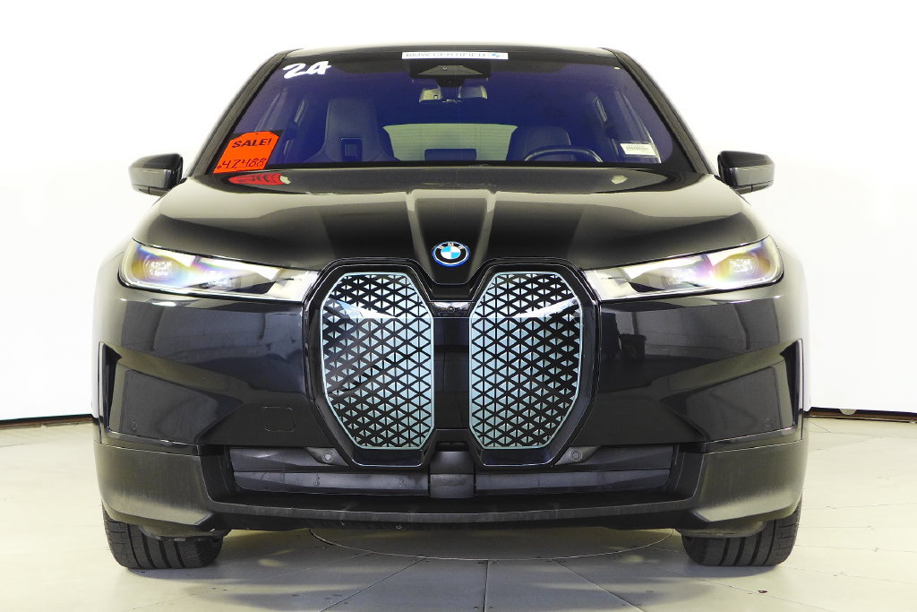 Certified 2024 BMW iX xDrive50 AWD/4WD image 3