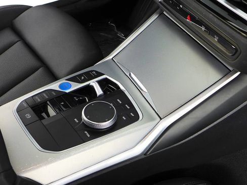 Used 2023 BMW i4 eDrive35 RWD image 15