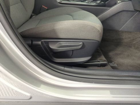 Used 2025 Kia K4 LXS image 36