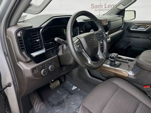 Used 2025 Chevrolet Silverado 1500 RST AWD/4WD image 12
