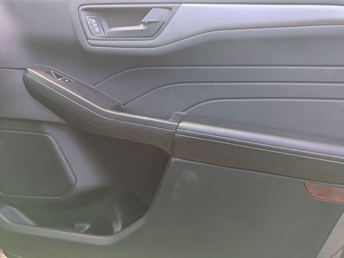 Used 2025 Ford Escape Active image 31