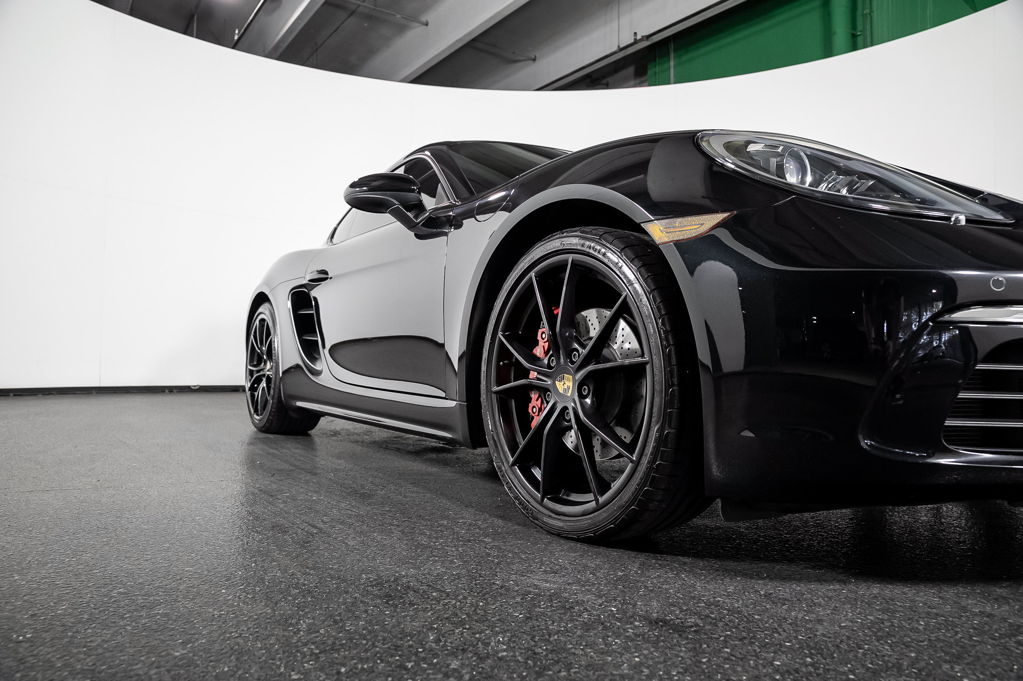 Used 2018 Porsche 718 Cayman S RWD image 34
