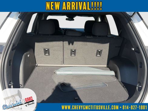 Used 2026 Chevrolet Equinox LT AWD/4WD image 11