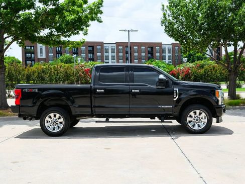 Used 2017 Ford F250 Platinum AWD/4WD image 15