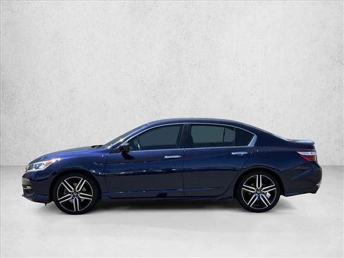 Used 2016 Honda Accord Sport image 8