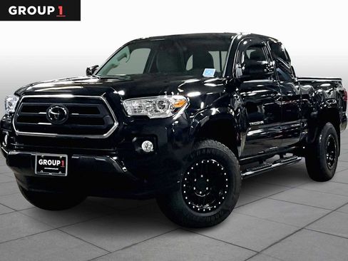 Certified 2022 Toyota Tacoma SR5 image 1