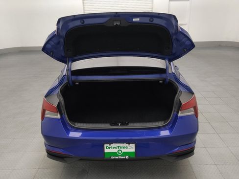 Used 2022 Hyundai Elantra SE FWD image 29