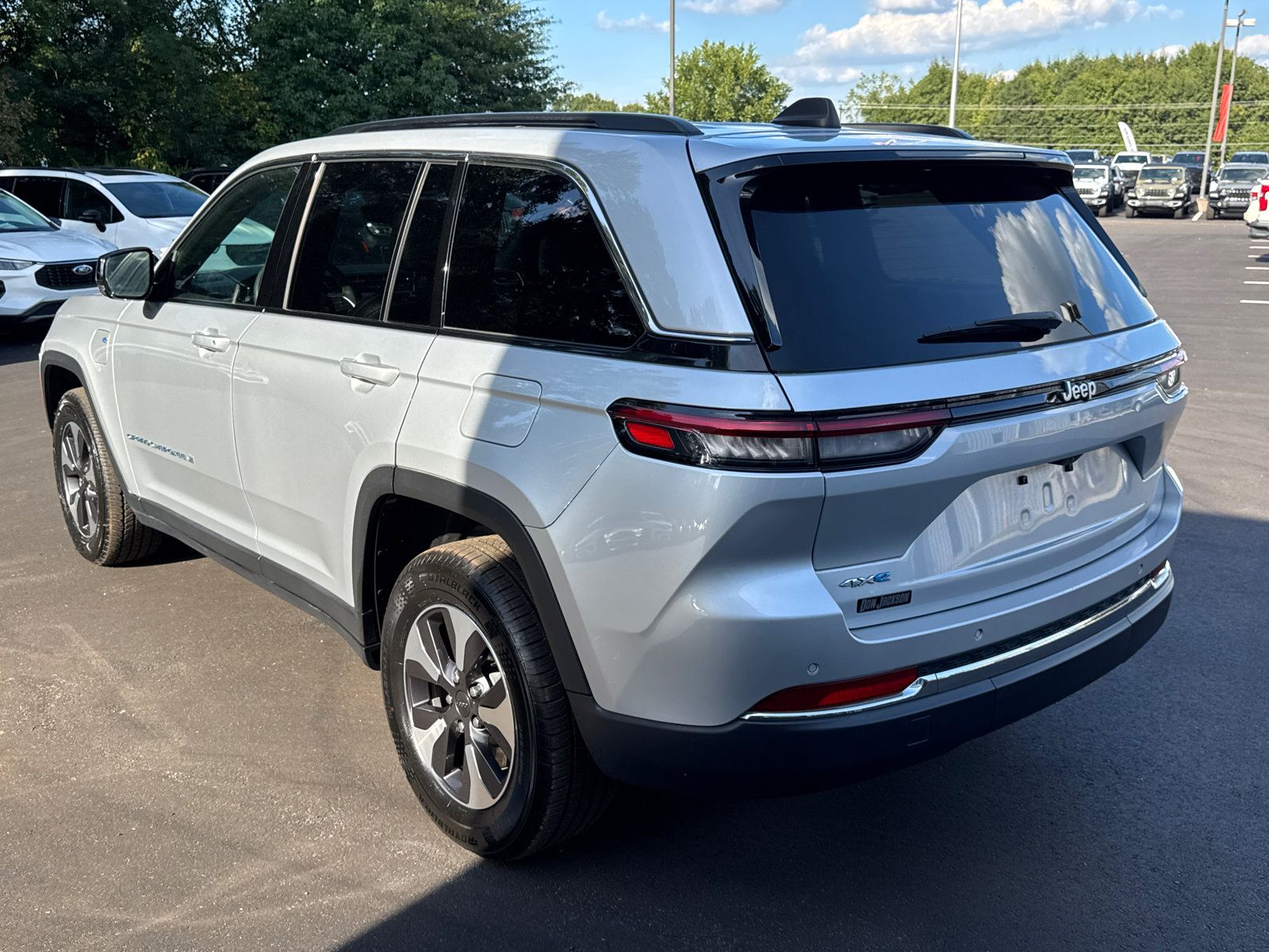 Used 2024 Jeep Grand Cherokee Limited 4xe AWD/4WD image 7