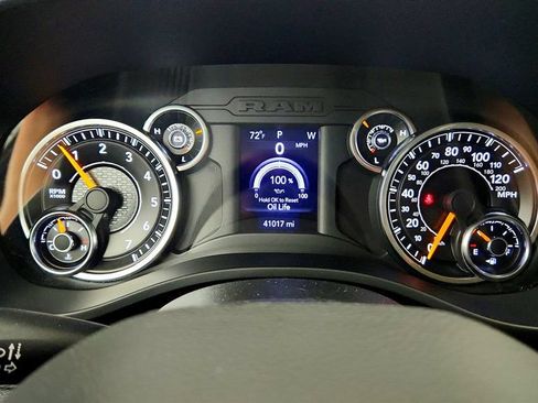 Used 2020 RAM 1500 Big Horn AWD/4WD image 13