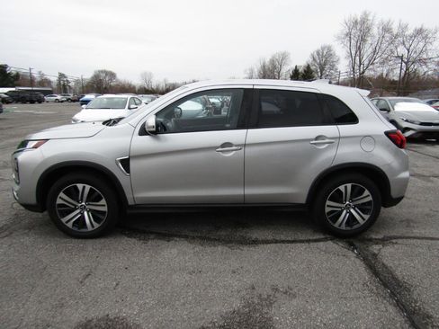Used 2021 Mitsubishi Outlander Sport ES image 4