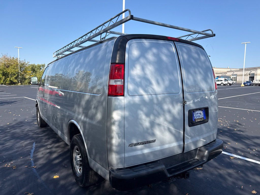 Used 2021 Chevrolet Express 2500 Extended w/ Driver Convenience Package RWD image 6