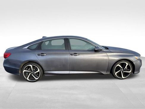 Used 2018 Honda Accord Sport image 6