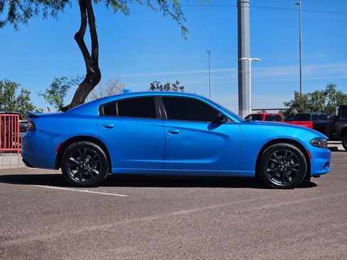 Used 2023 Dodge Charger SXT w/ Blacktop Package AWD/4WD image 4