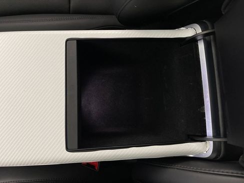 Used 2024 Tesla Model X AWD/4WD image 25