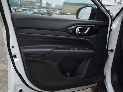 Used 2022 Jeep Compass Trailhawk w/ Trailhawk Convenience Group image 12