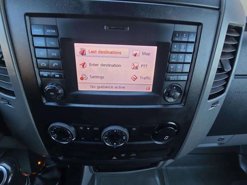 Used 2014 Freightliner Sprinter 3500 image 26