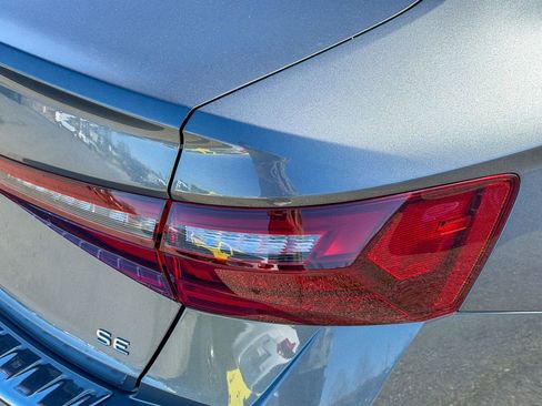 New 2026 Volkswagen Jetta SE w/ Black Wheel Package FWD image 7