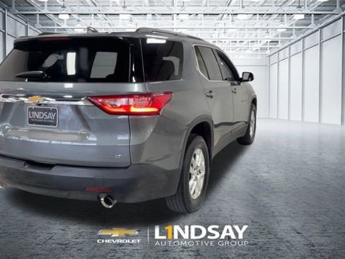 Used 2020 Chevrolet Traverse LT image 9