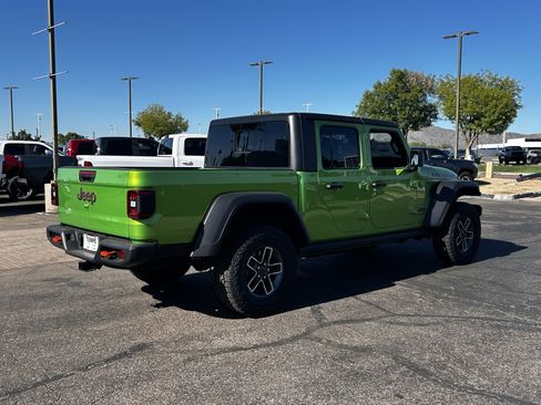 New 2025 Jeep Gladiator Mojave w/ Convenience Group image 5