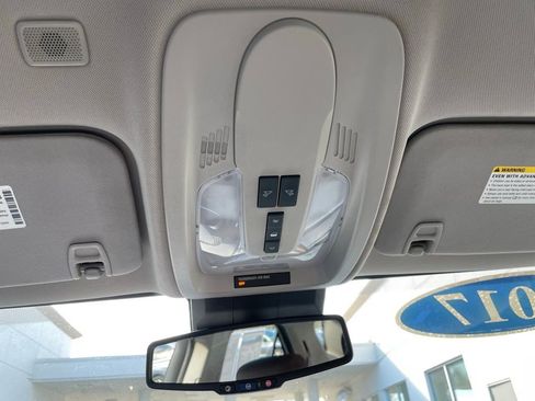 Used 2017 Chevrolet Equinox LS image 17